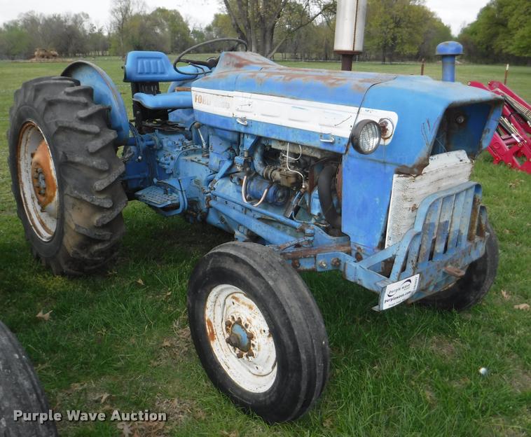 image for item DB3897 Ford 3000 tractor