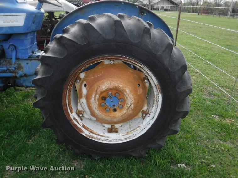 image for item DB3897 Ford 3000 tractor