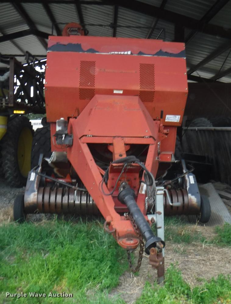 image for item DB3898 1995 Case IH 8580 square baler