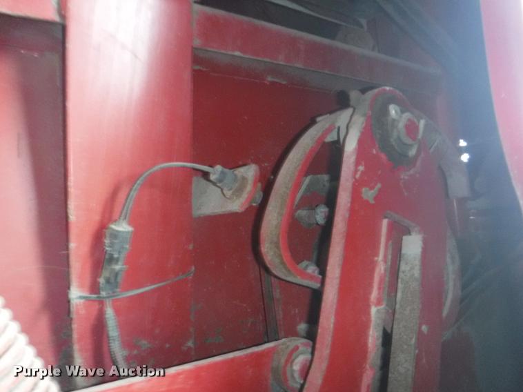 image for item DB3898 1995 Case IH 8580 square baler