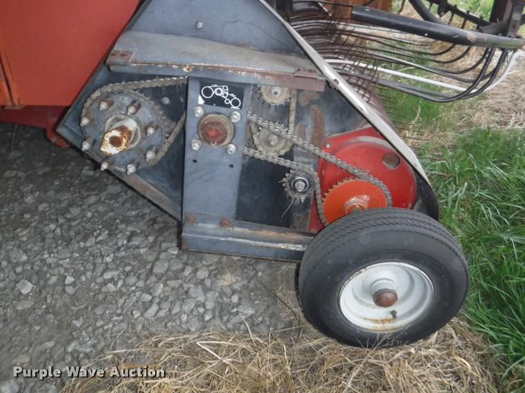 image for item DB3898 1995 Case IH 8580 square baler