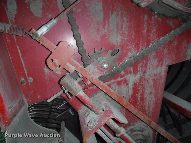 image for item DB3898 1995 Case IH 8580 square baler