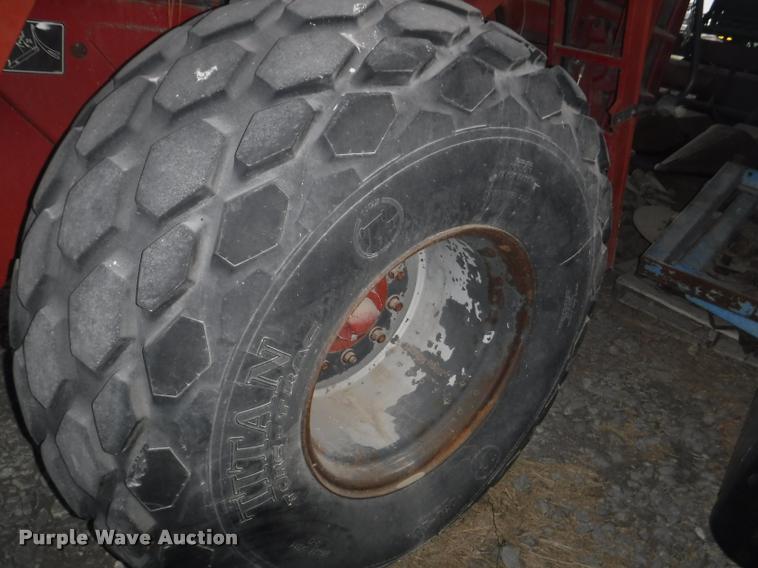 image for item DB3898 1995 Case IH 8580 square baler