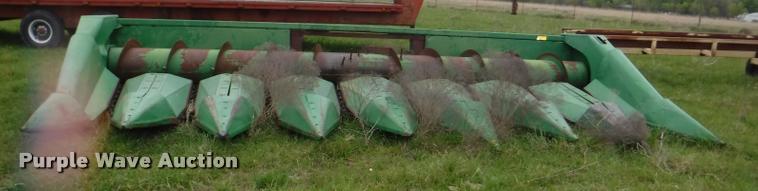 image for item DB3903 John Deere 853A row crop head
