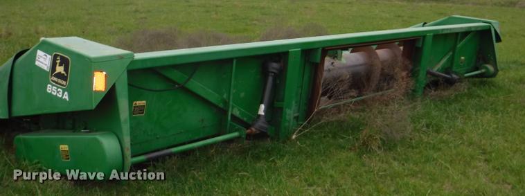 image for item DB3903 John Deere 853A row crop head