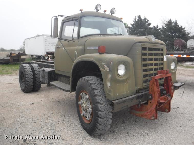 image for item DB3904 1975 International Loadstar 1700 truck cab and chassis