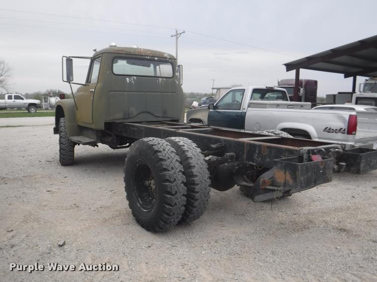 image for item DB3904 1975 International Loadstar 1700 truck cab and chassis