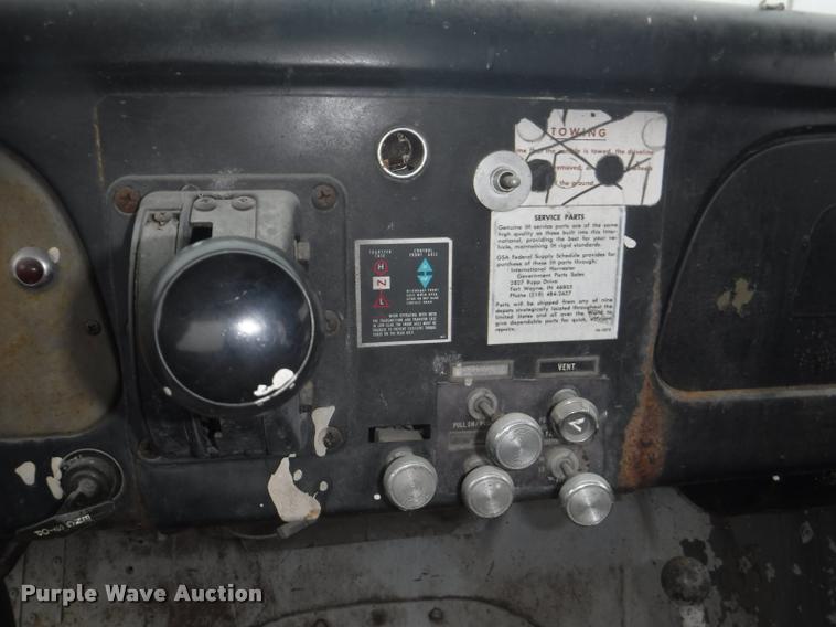 image for item DB3904 1975 International Loadstar 1700 truck cab and chassis