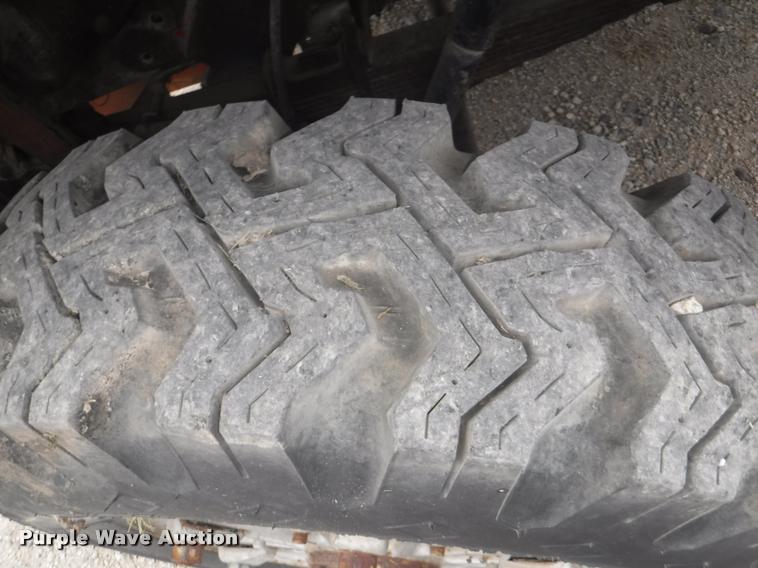 image for item DB3904 1975 International Loadstar 1700 truck cab and chassis