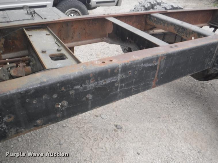 image for item DB3904 1975 International Loadstar 1700 truck cab and chassis