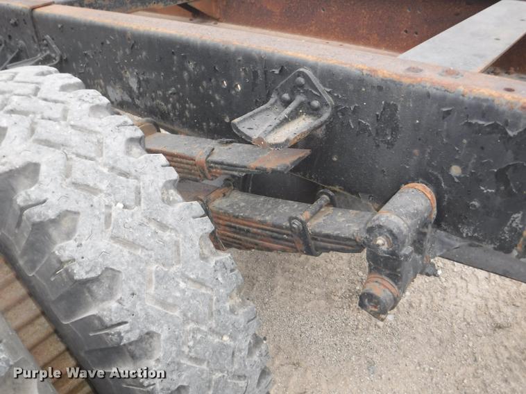 image for item DB3904 1975 International Loadstar 1700 truck cab and chassis