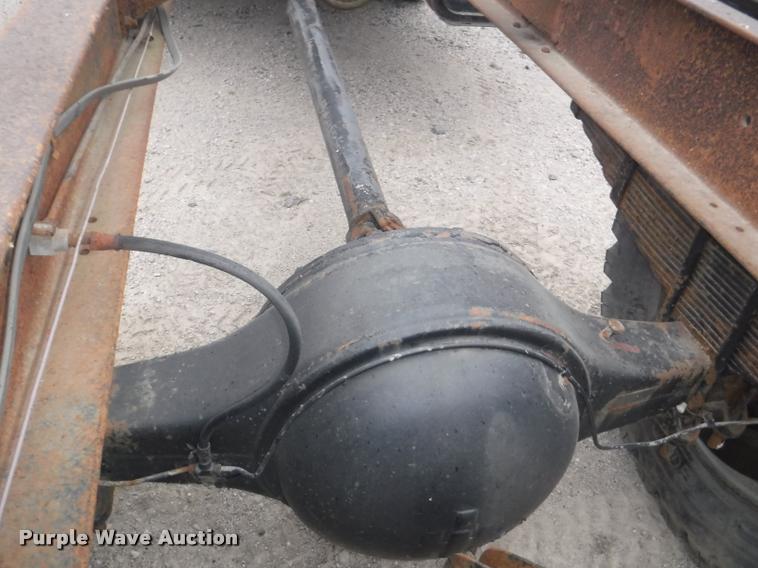 image for item DB3904 1975 International Loadstar 1700 truck cab and chassis