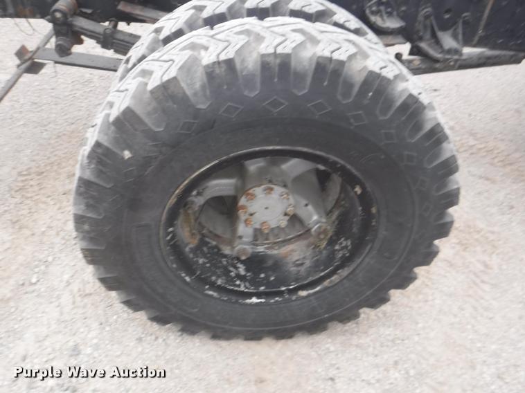 image for item DB3904 1975 International Loadstar 1700 truck cab and chassis