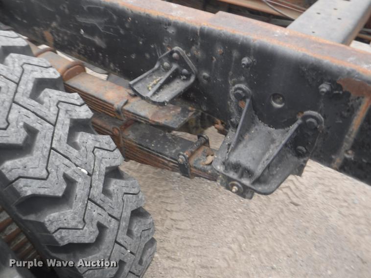 image for item DB3904 1975 International Loadstar 1700 truck cab and chassis