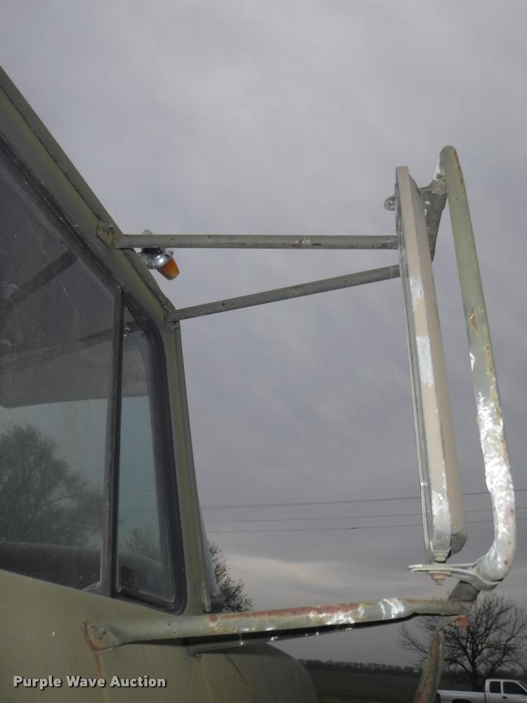 image for item DB3904 1975 International Loadstar 1700 truck cab and chassis