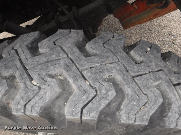 image for item DB3904 1975 International Loadstar 1700 truck cab and chassis