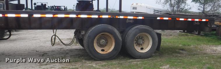 image for item DB3906 1988 Trailmobile F71T-6VAA flatbed trailer