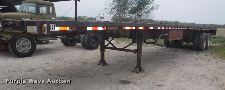 image for item DB3906 1988 Trailmobile F71T-6VAA flatbed trailer