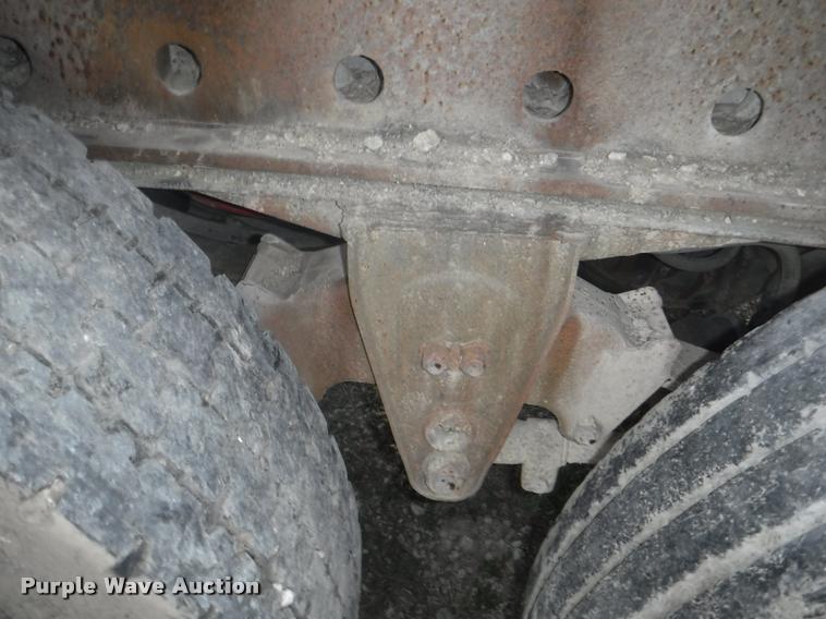 image for item DB3906 1988 Trailmobile F71T-6VAA flatbed trailer