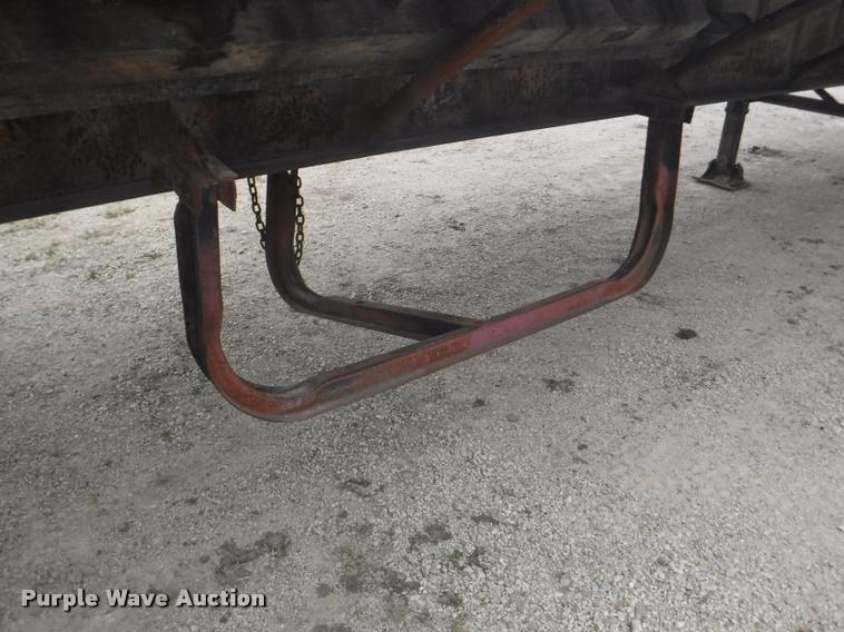 image for item DB3906 1988 Trailmobile F71T-6VAA flatbed trailer