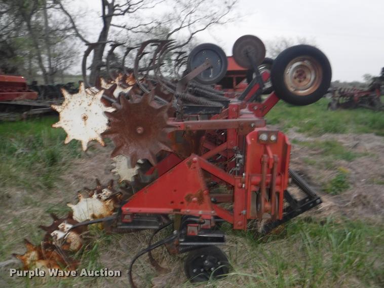 image for item DB3907 Case IH 183 cultivator