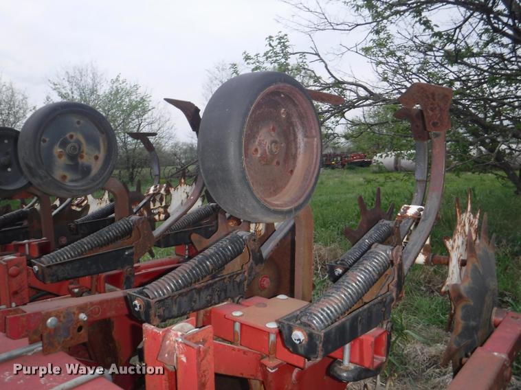 image for item DB3907 Case IH 183 cultivator