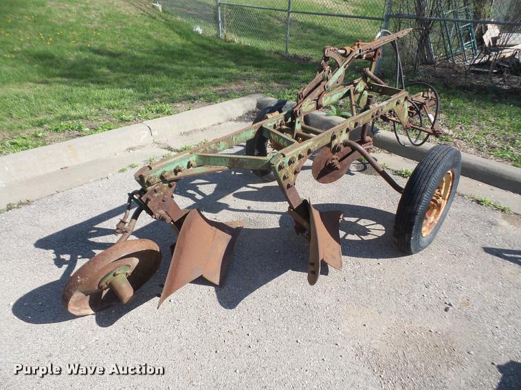 image for item DC9240 John Deere No. 44 two bottom plow