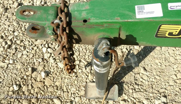 image for item DI9787 2001 John Deere 1750 Max Emerge Plus planter