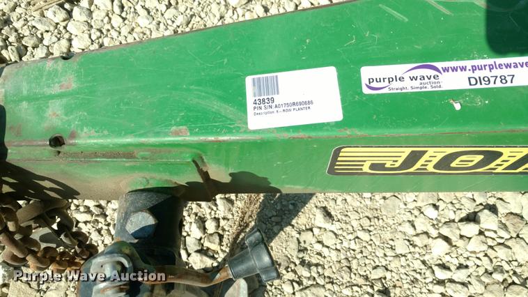 image for item DI9787 2001 John Deere 1750 Max Emerge Plus planter