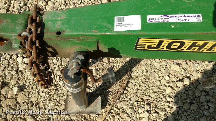 image for item DI9787 2001 John Deere 1750 Max Emerge Plus planter