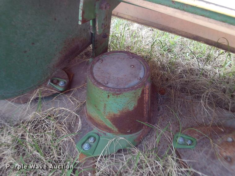 image for item DJ9772 2012 Krone Easy Cut 400 disc mower