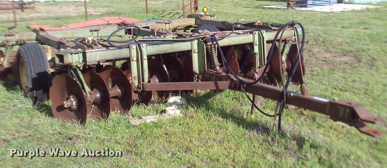 image for item DJ9780 John Deere tandem disk