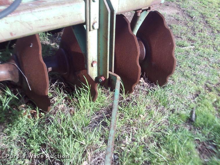 image for item DJ9780 John Deere tandem disk