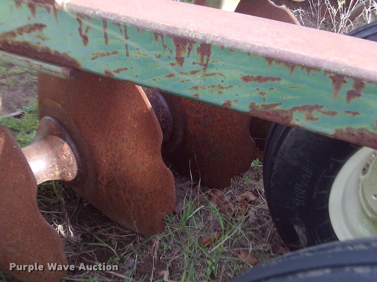 image for item DJ9780 John Deere tandem disk