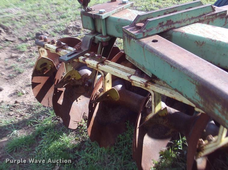 image for item DJ9780 John Deere tandem disk
