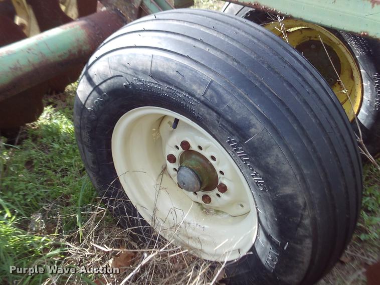 image for item DJ9780 John Deere tandem disk