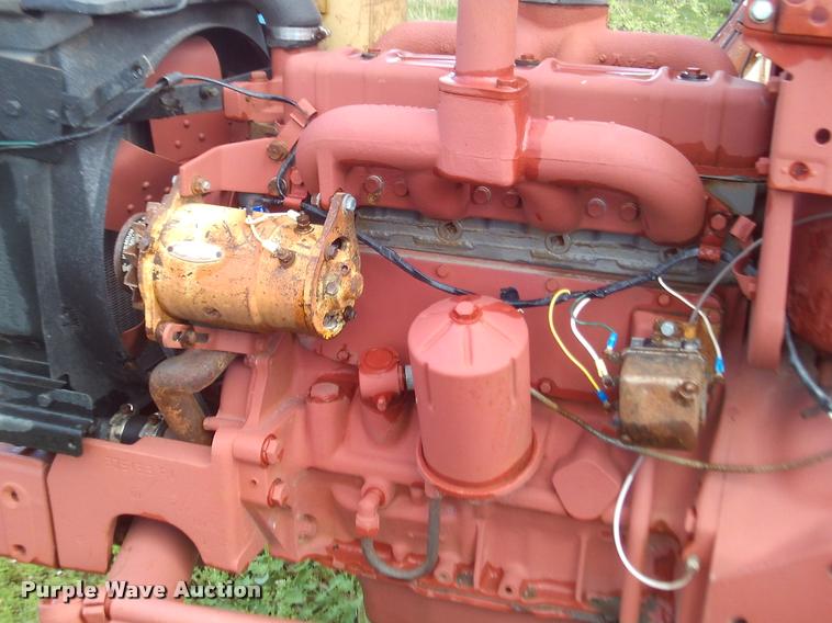 image for item DJ9782 1958 International 340D tractor