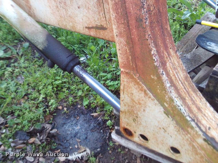 image for item DJ9783 International 2000 loader