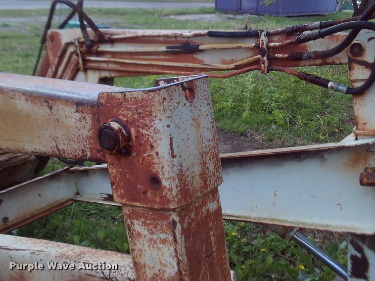 image for item DJ9783 International 2000 loader