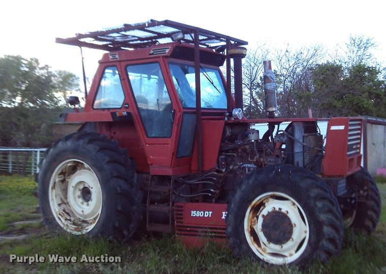 image for item DJ9784 Fiat Hesston 1580DT MFWD tractor