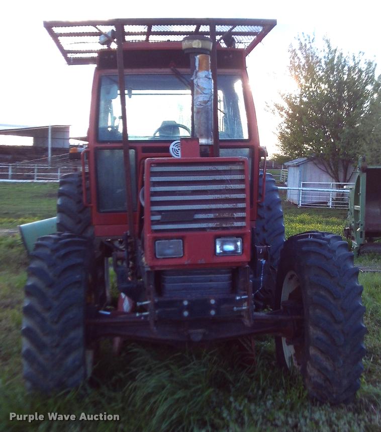 image for item DJ9784 Fiat Hesston 1580DT MFWD tractor