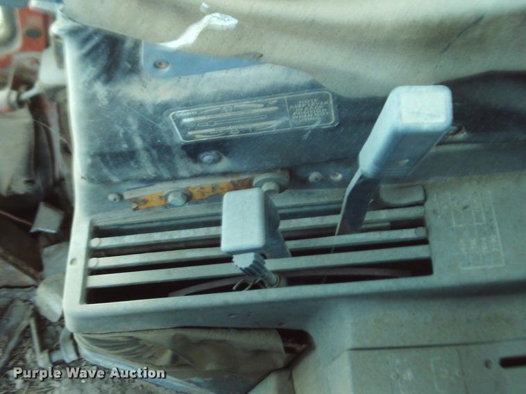 image for item DJ9784 Fiat Hesston 1580DT MFWD tractor