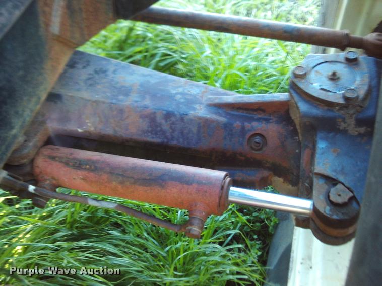 image for item DJ9784 Fiat Hesston 1580DT MFWD tractor