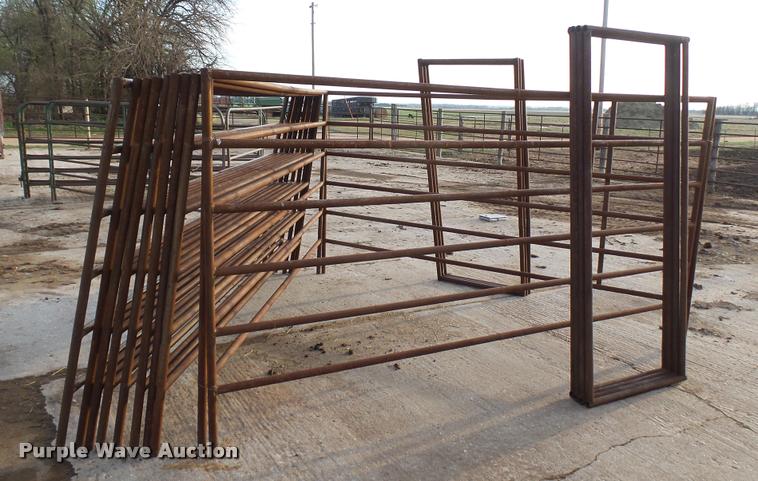 image for item DM9120 (15) steel livestock panels