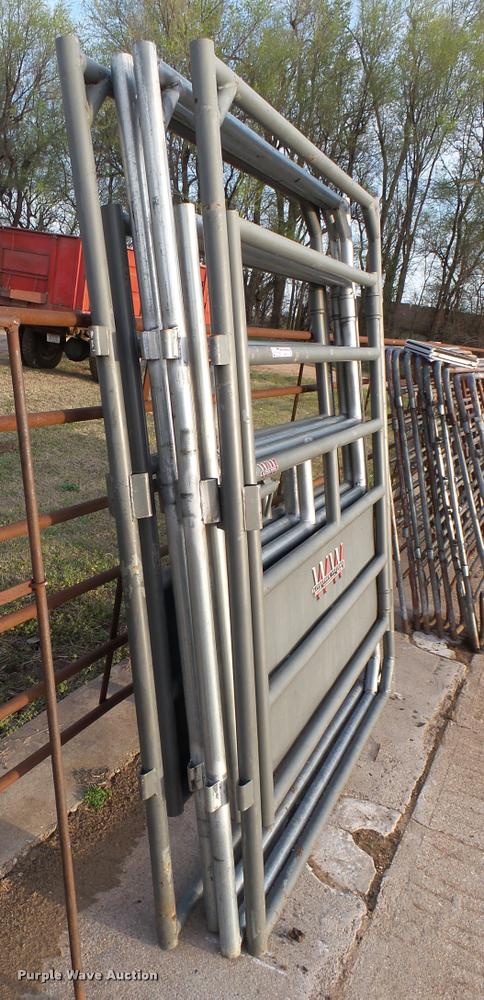 image for item DM9124 (4) WW steel livestock gates