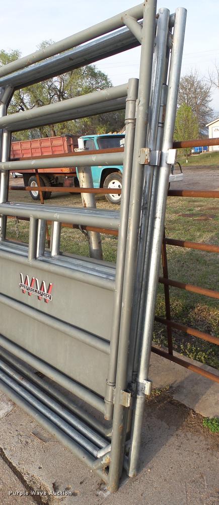 image for item DM9124 (4) WW steel livestock gates