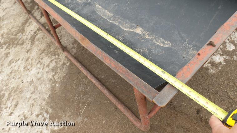 image for item DM9130 (5) feed bunks