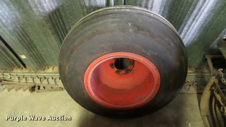 image for item DM9135 (2) Firestone tires and wheels