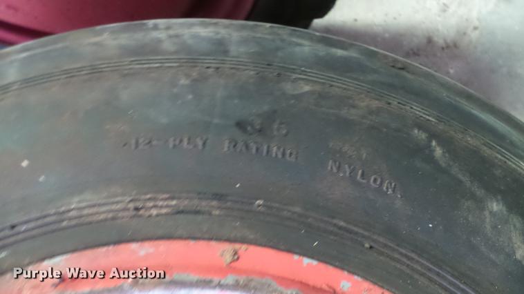 image for item DM9135 (2) Firestone tires and wheels