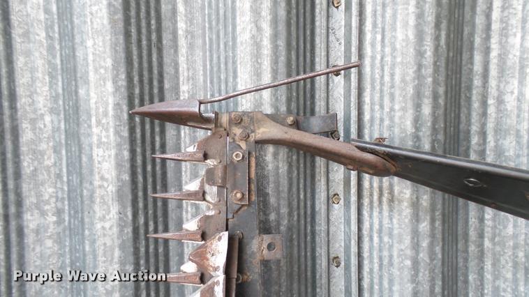 image for item DM9183 Minneapolis Moline sickle mower